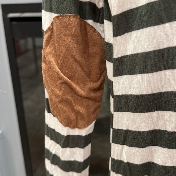 Reborn J Cardigan - Picture 3 of 5